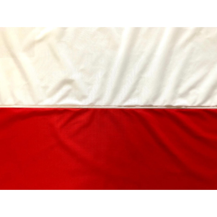 Flaga Polski z przeszyciem - wyraziste kolory i duża wytrzymałość